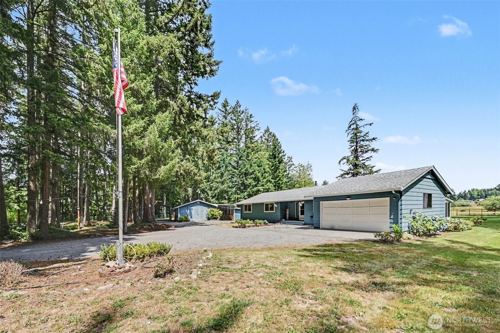 33913 4th Avenue Property Photo 4