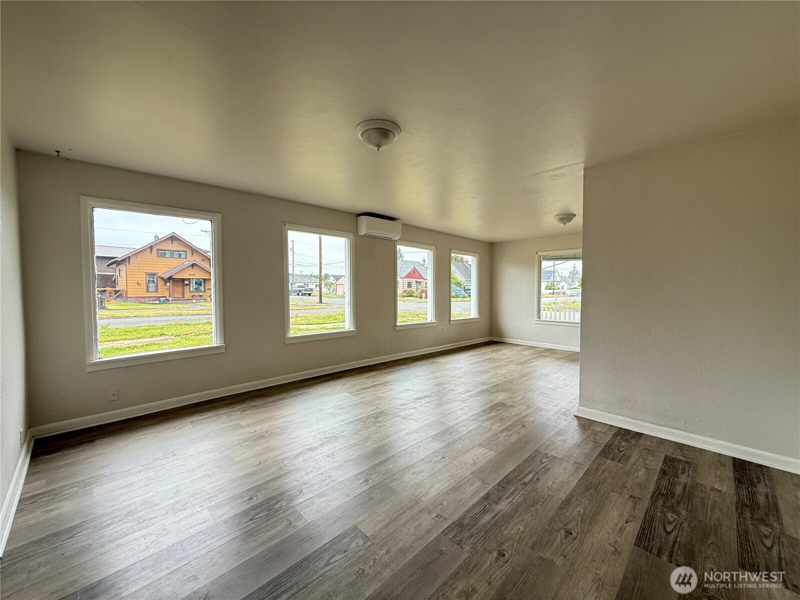 519 28th Street Property Photo 3