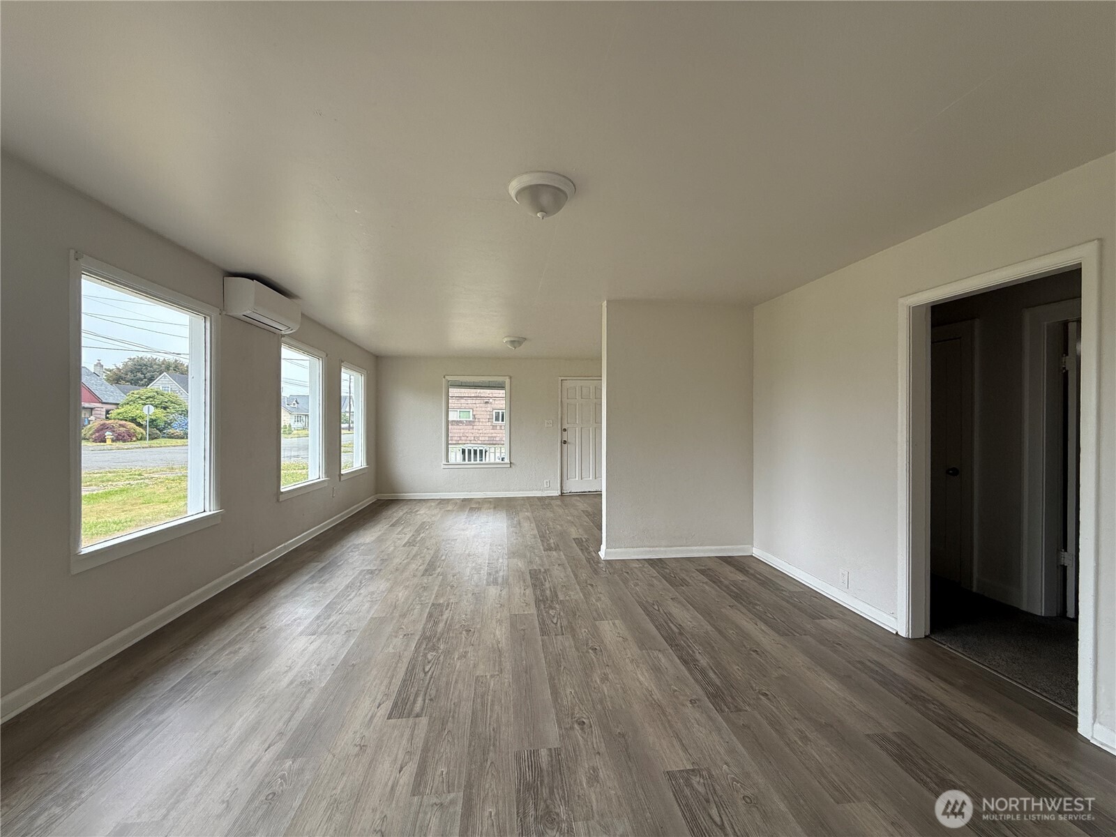519 28th Street Property Photo 4