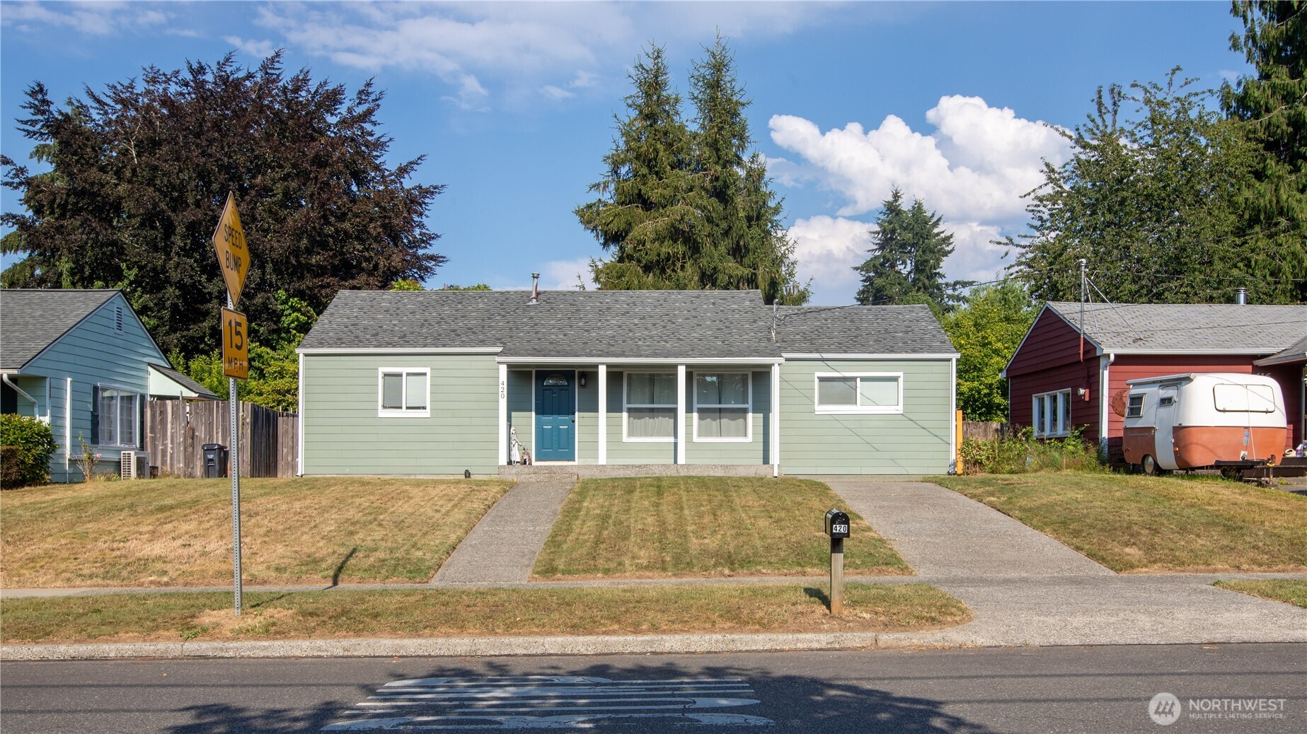 420 Wilson Street Property Photo 3