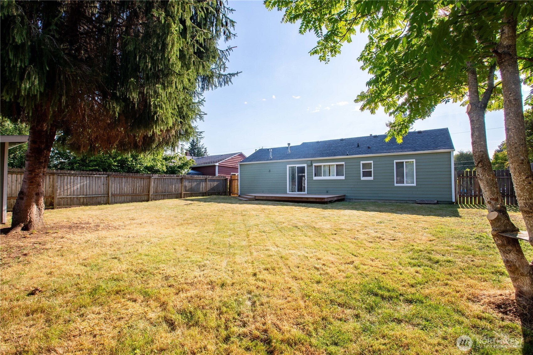 420 Wilson Street Property Photo 32