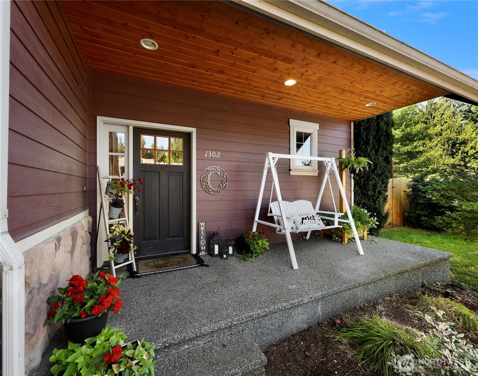 1302 Eastwood Way Property Photo 4