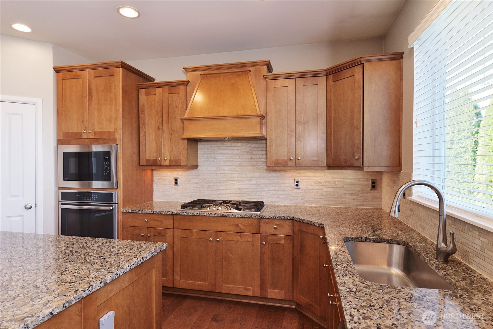 12009 31st Place Property Photo 10