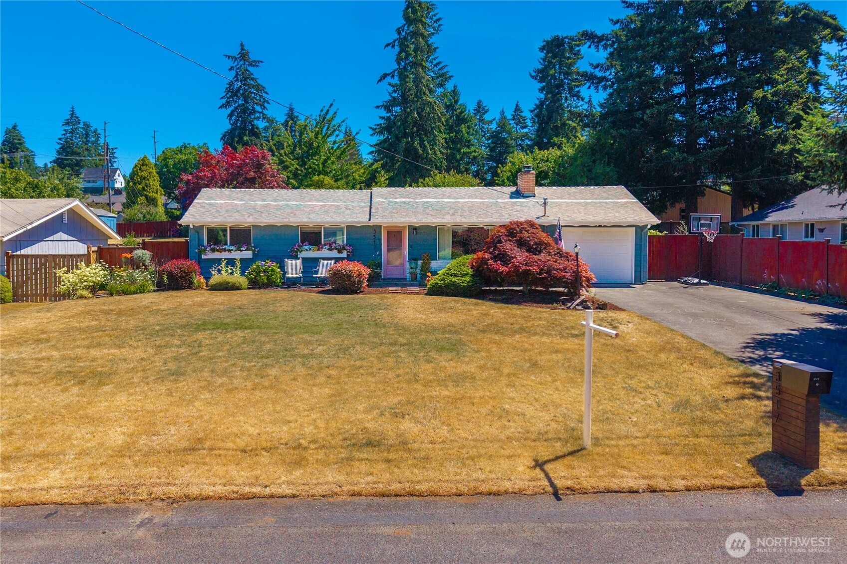 3517 Oas Drive Property Photo 1
