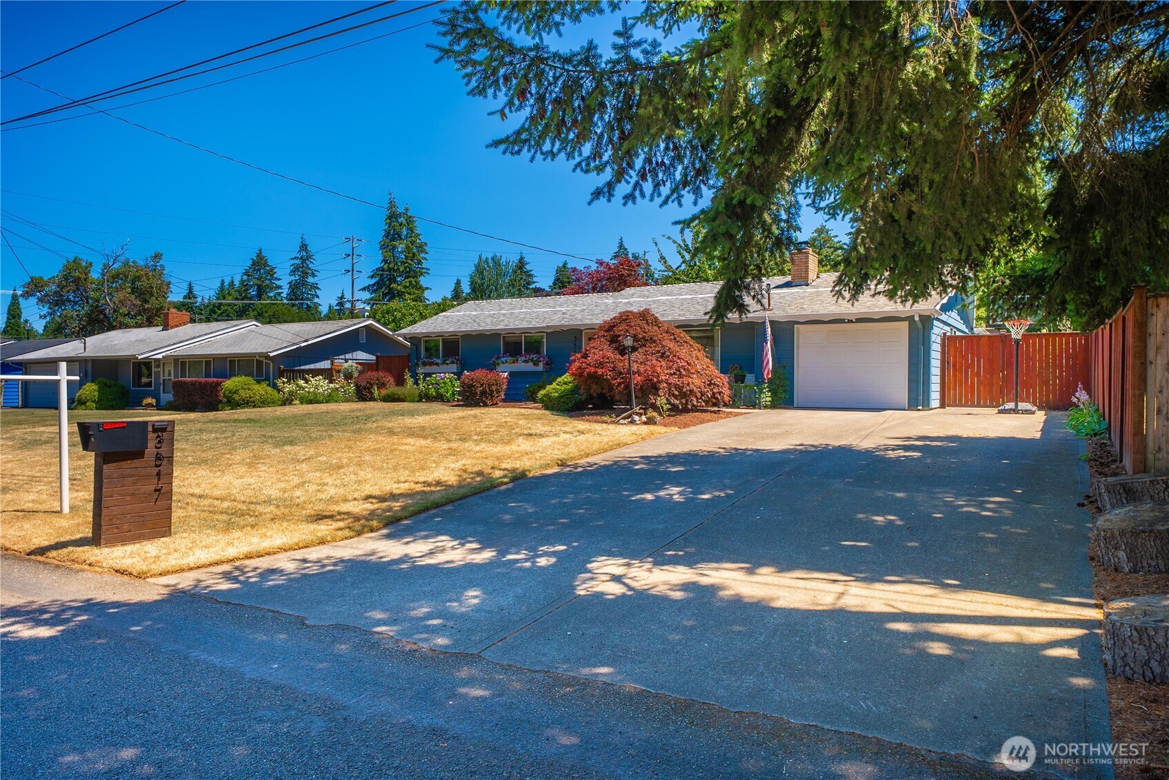 3517 Oas Drive Property Photo 3
