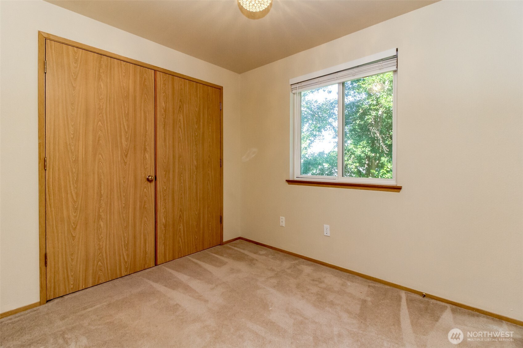 9311 203rd Avenue Property Photo 9