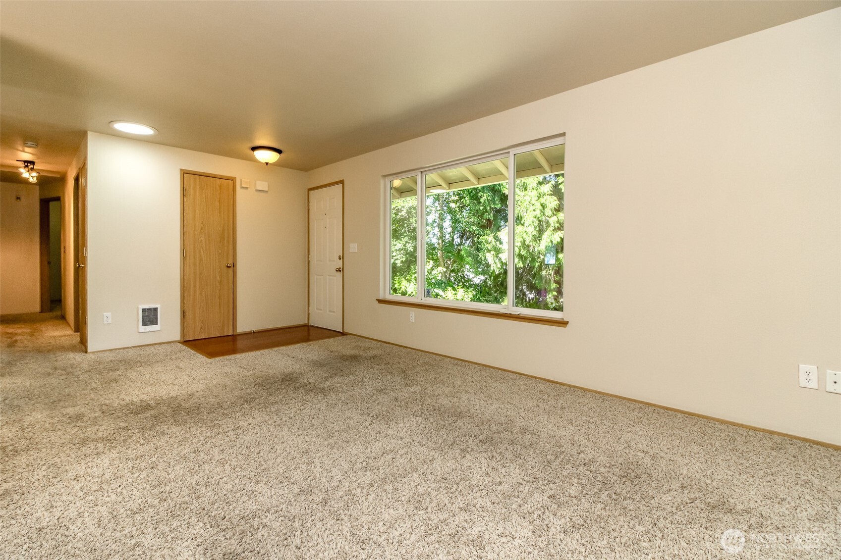 9311 203rd Avenue Property Photo 11