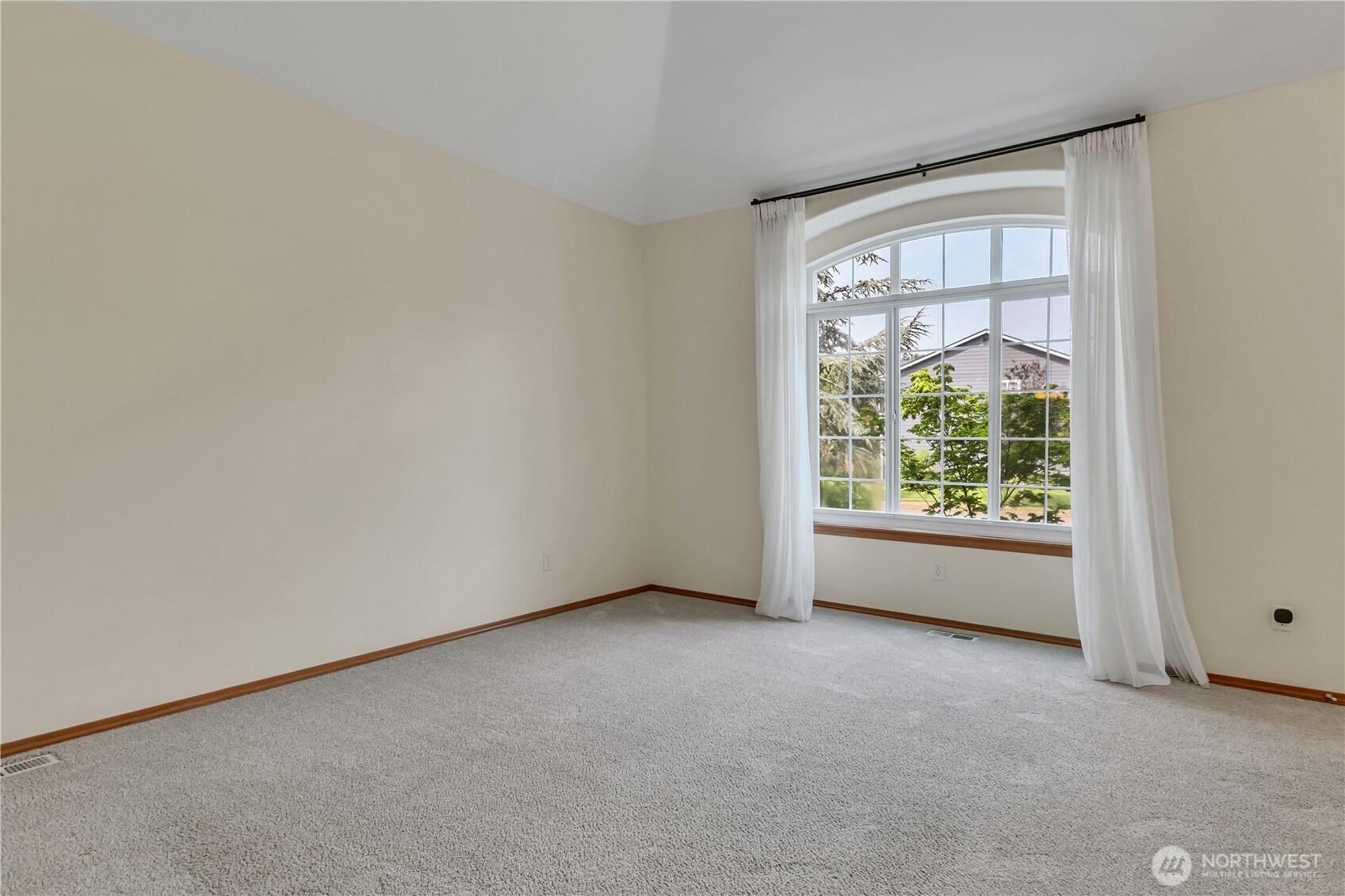 1925 19th Street Property Photo 6