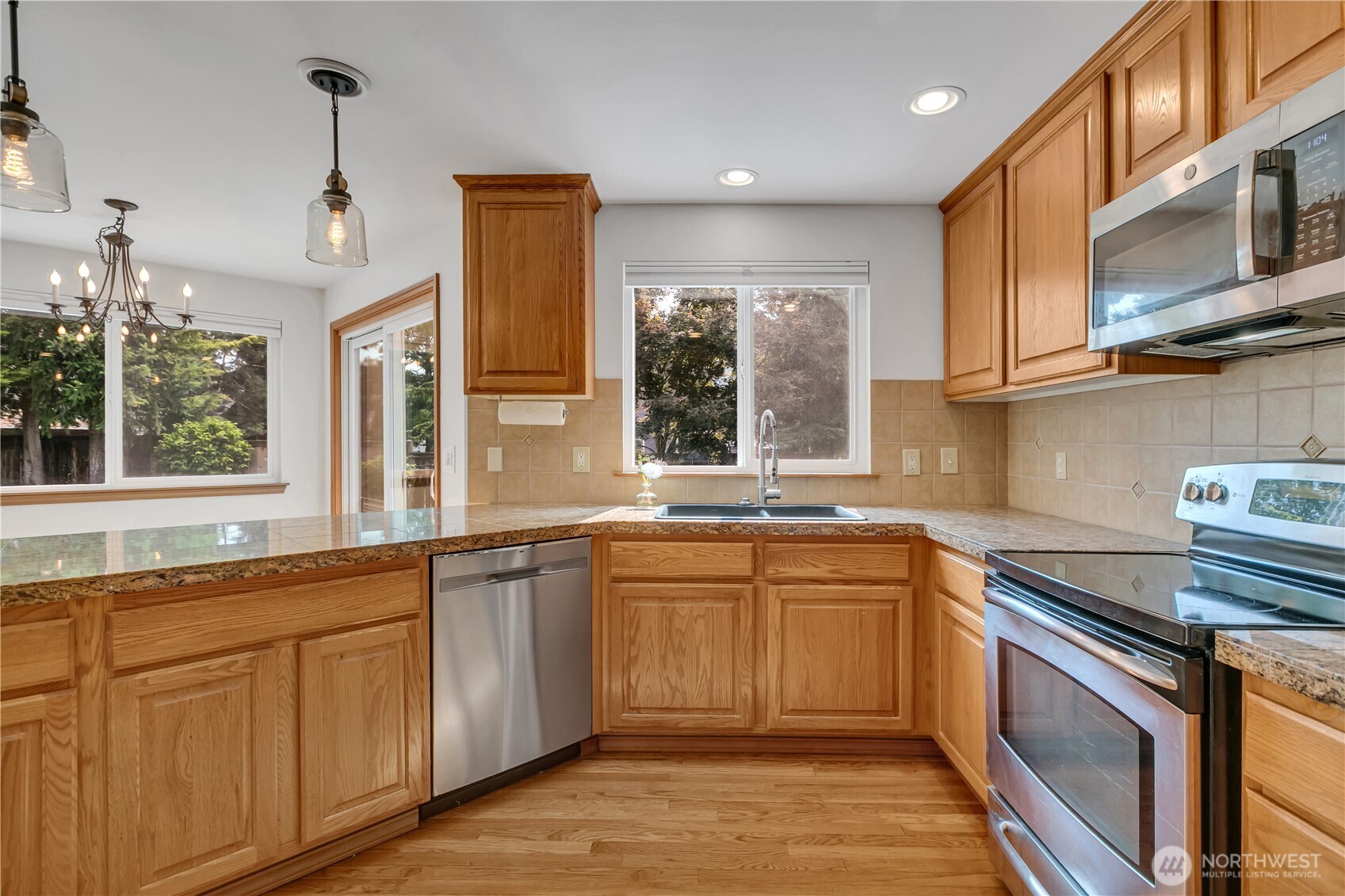 1925 19th Street Property Photo 10