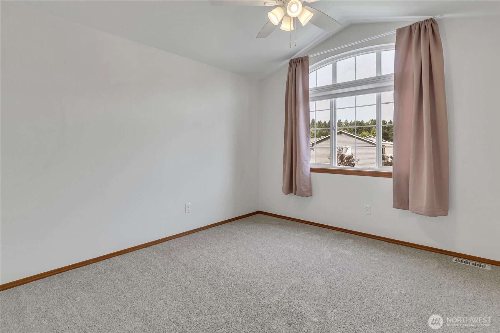 1925 19th Street Property Photo 27