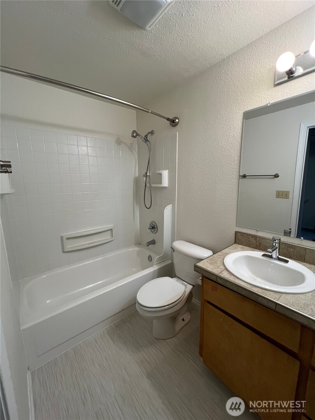 12429 1st Avenue 2 Property Photo 11