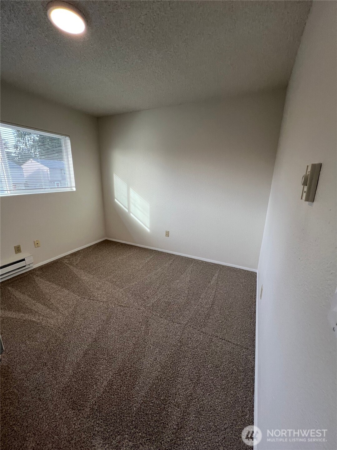 12429 1st Avenue 2 Property Photo 14