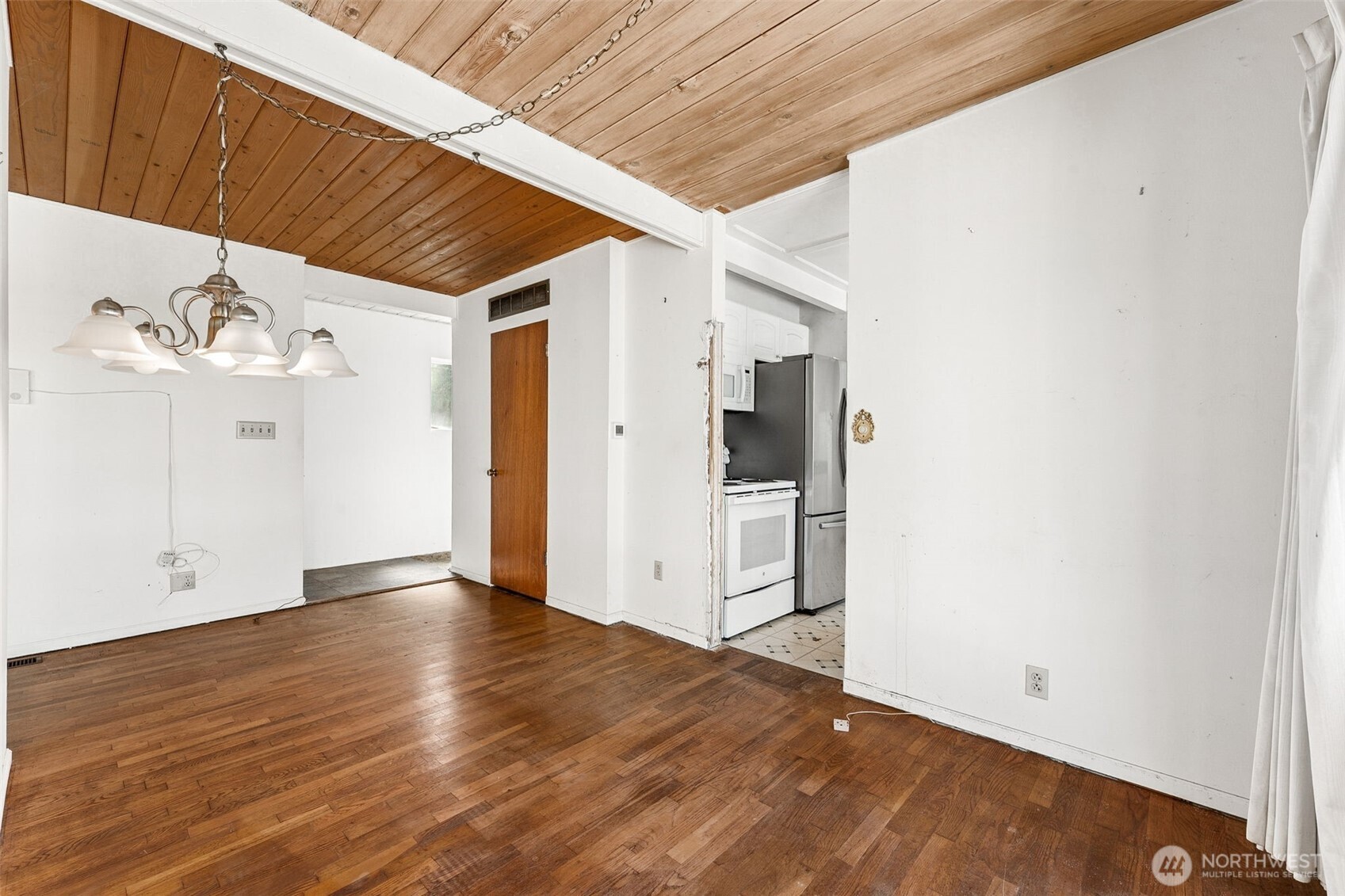6727 21st Avenue Property Photo 9