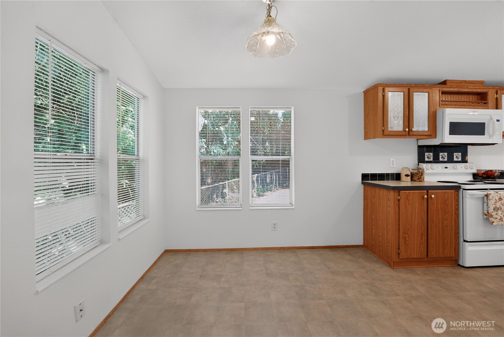 1450 Northlake Way Property Photo 15