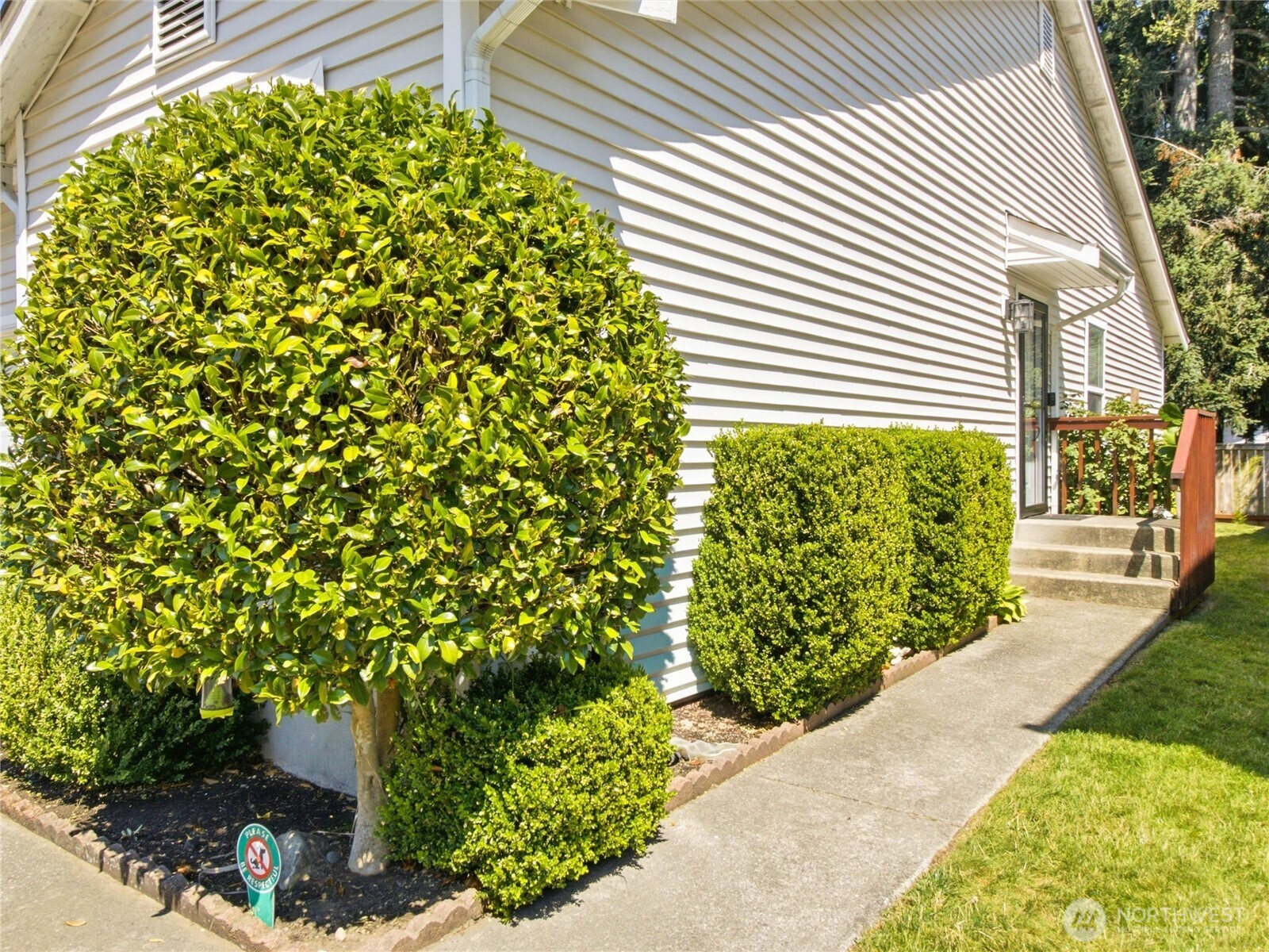 6924 Jericho Lane Property Photo 4