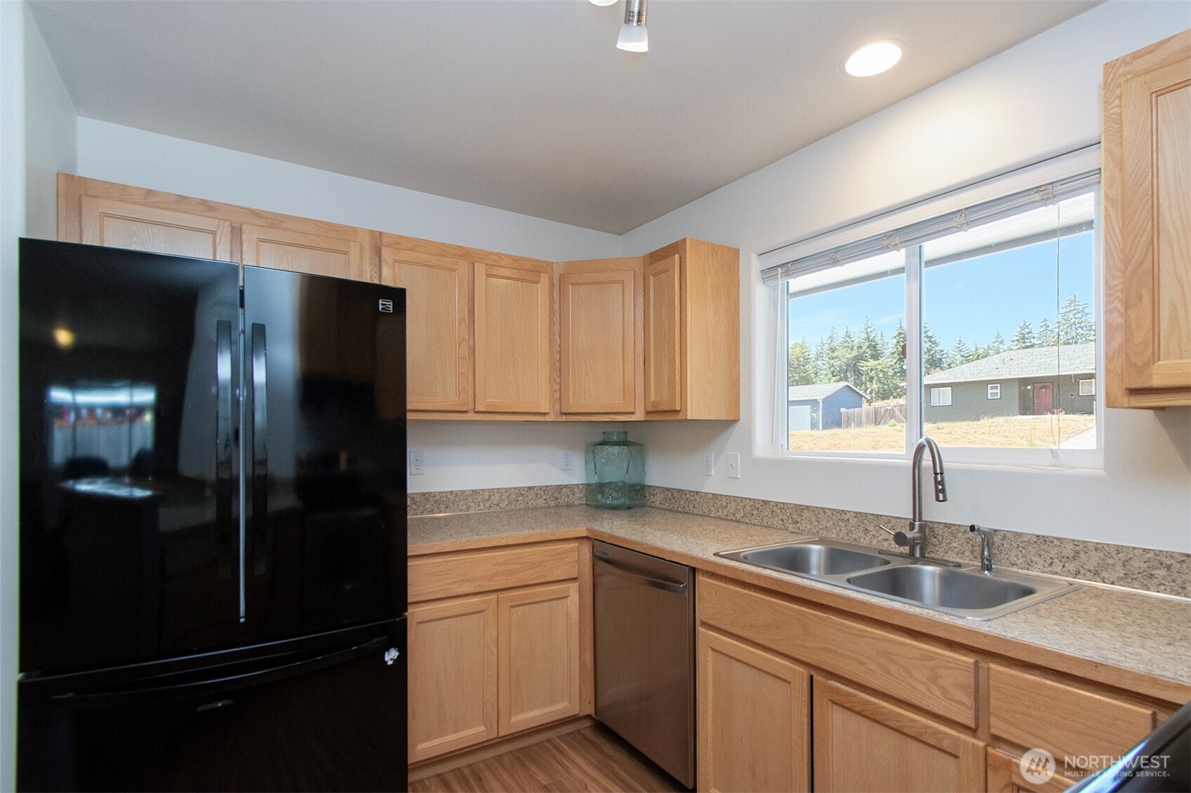 1427 W Pendley Court Property Photo 14