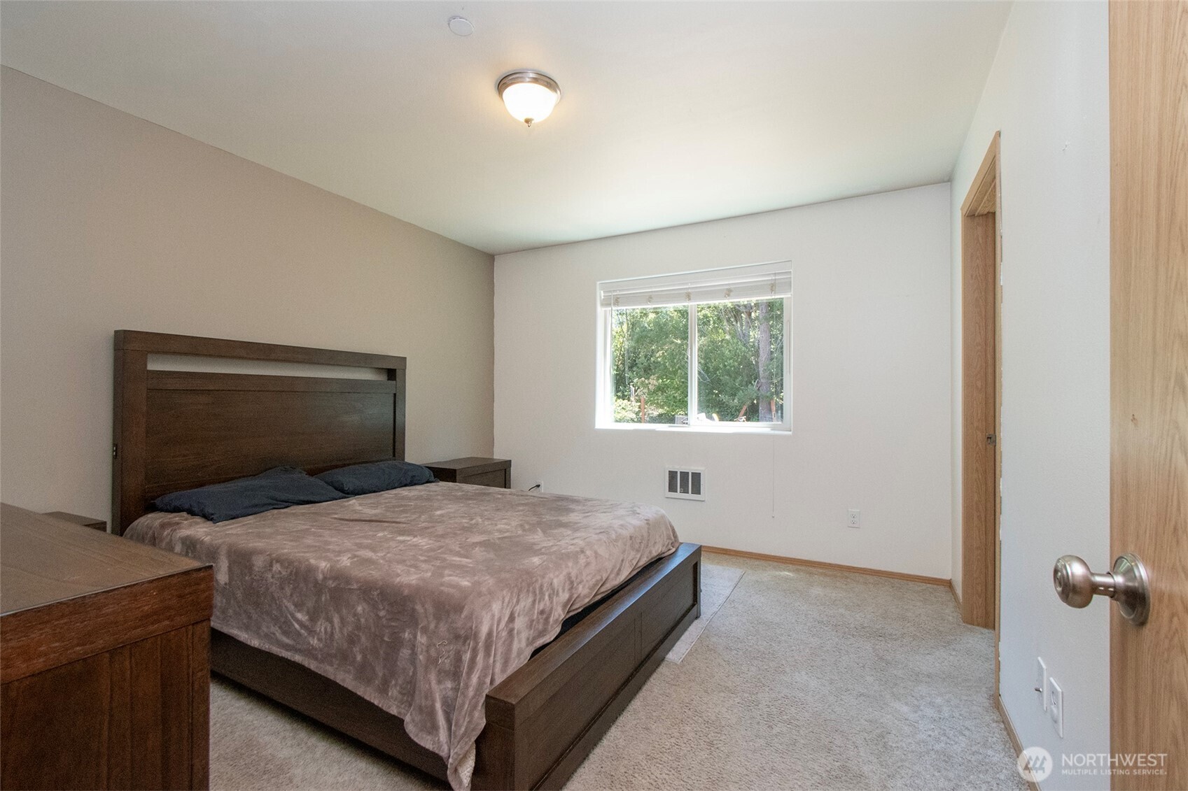 1427 W Pendley Court Property Photo 21