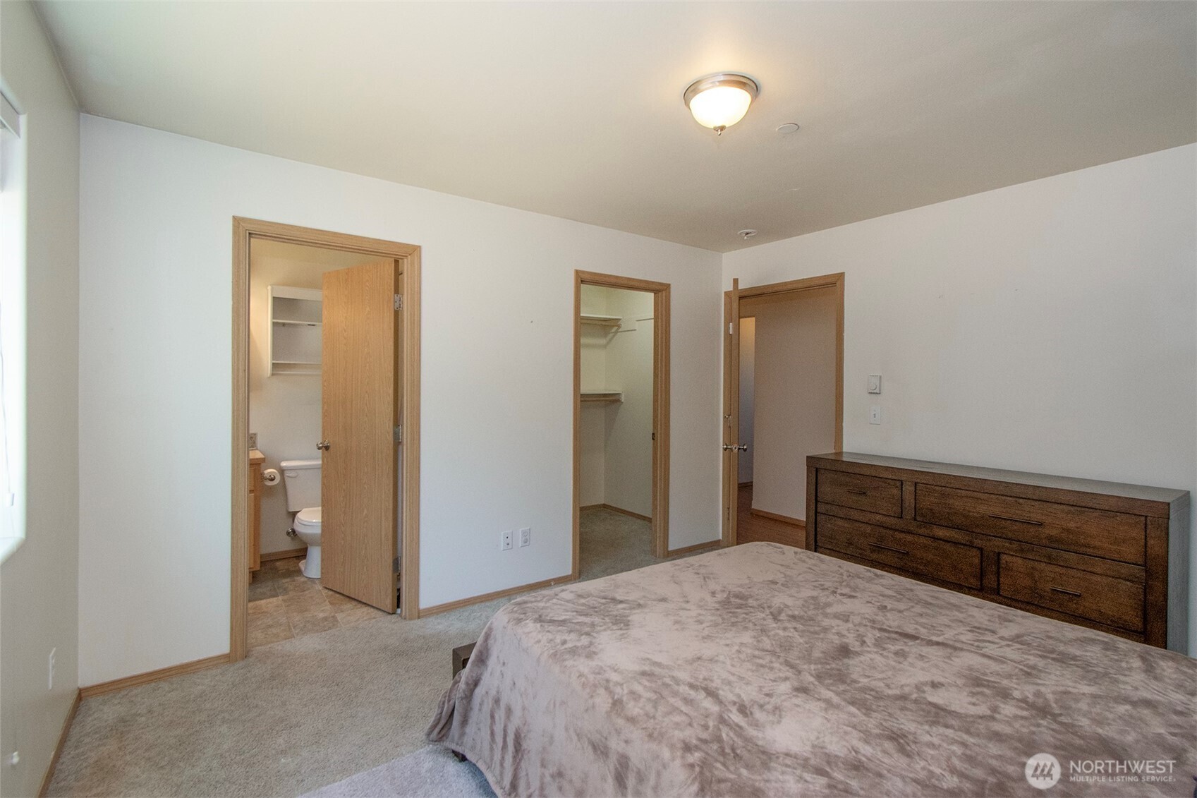 1427 W Pendley Court Property Photo 24