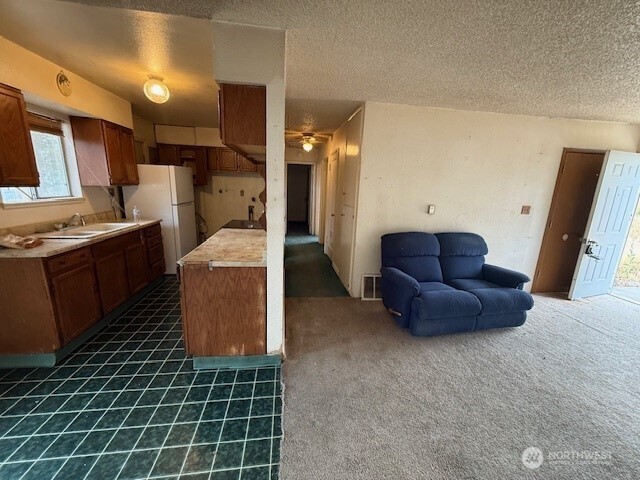 710 S Hawthorne Drive Property Photo 4