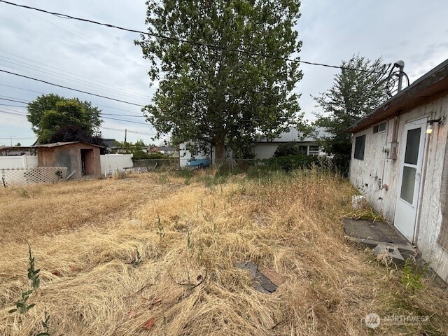 710 S Hawthorne Drive Property Photo 6