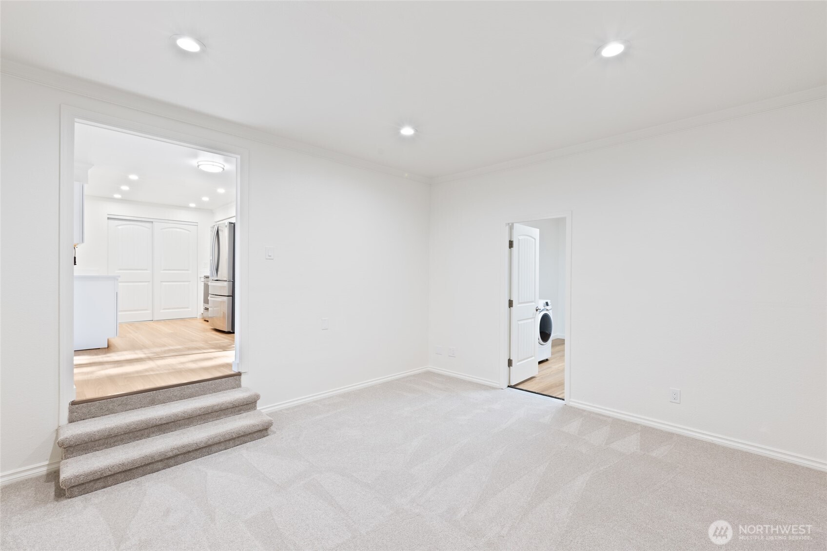 8060 Ne Seawind Ave Property Photo 14