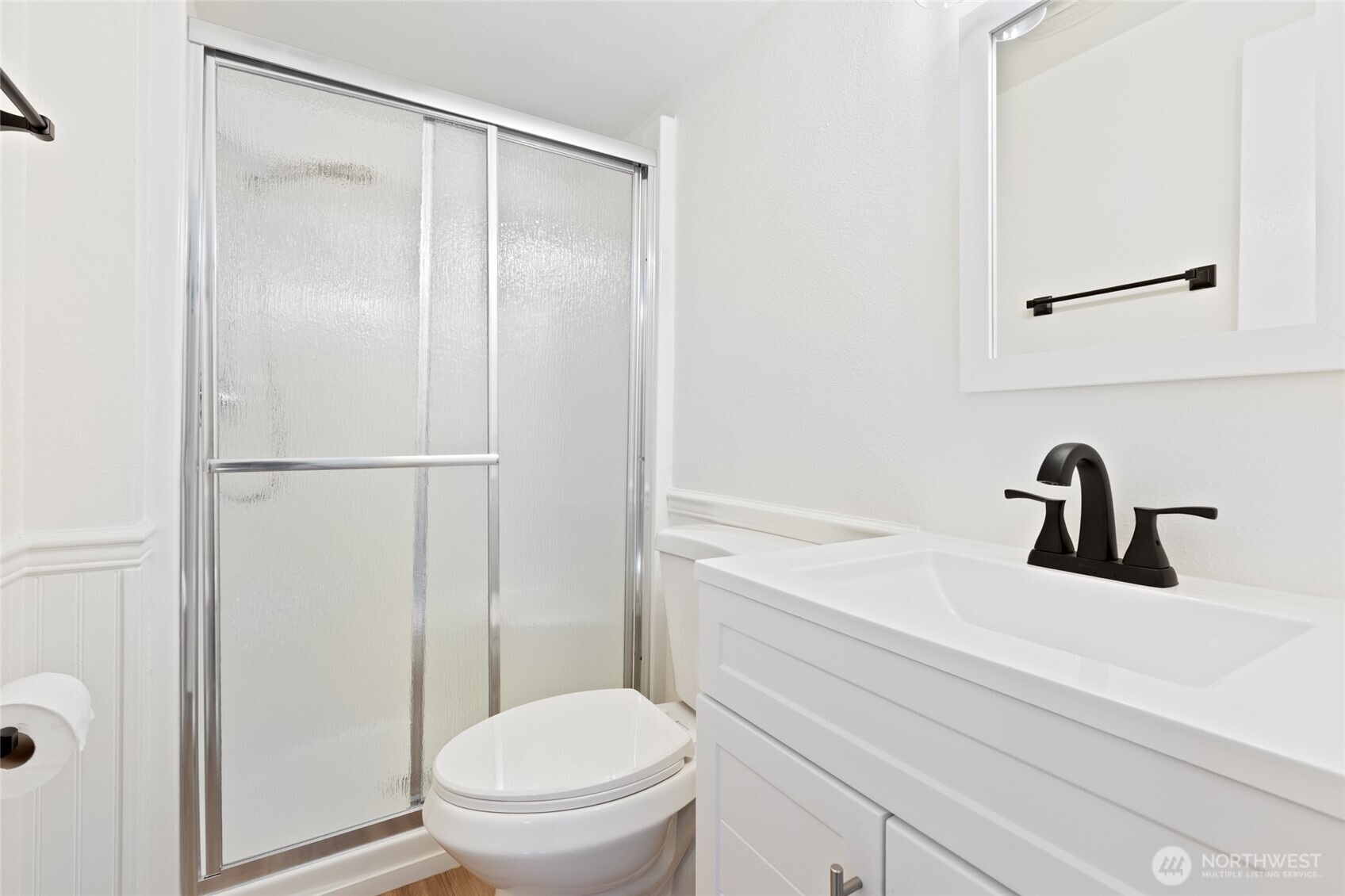 8060 Ne Seawind Ave Property Photo 18