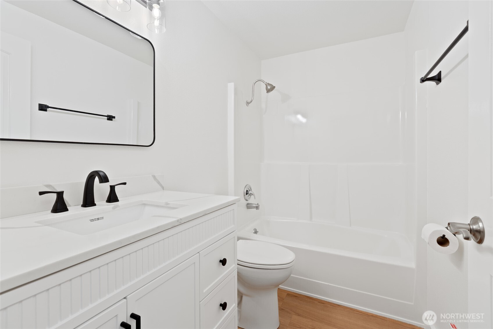 8060 Ne Seawind Ave Property Photo 22