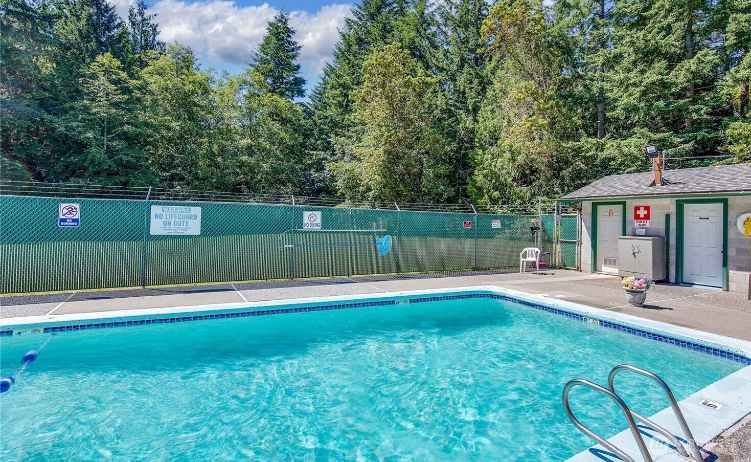 8060 Ne Seawind Ave Property Photo 29