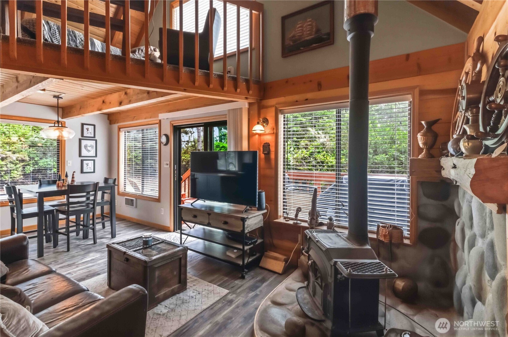 2015 229th Place Property Photo 4