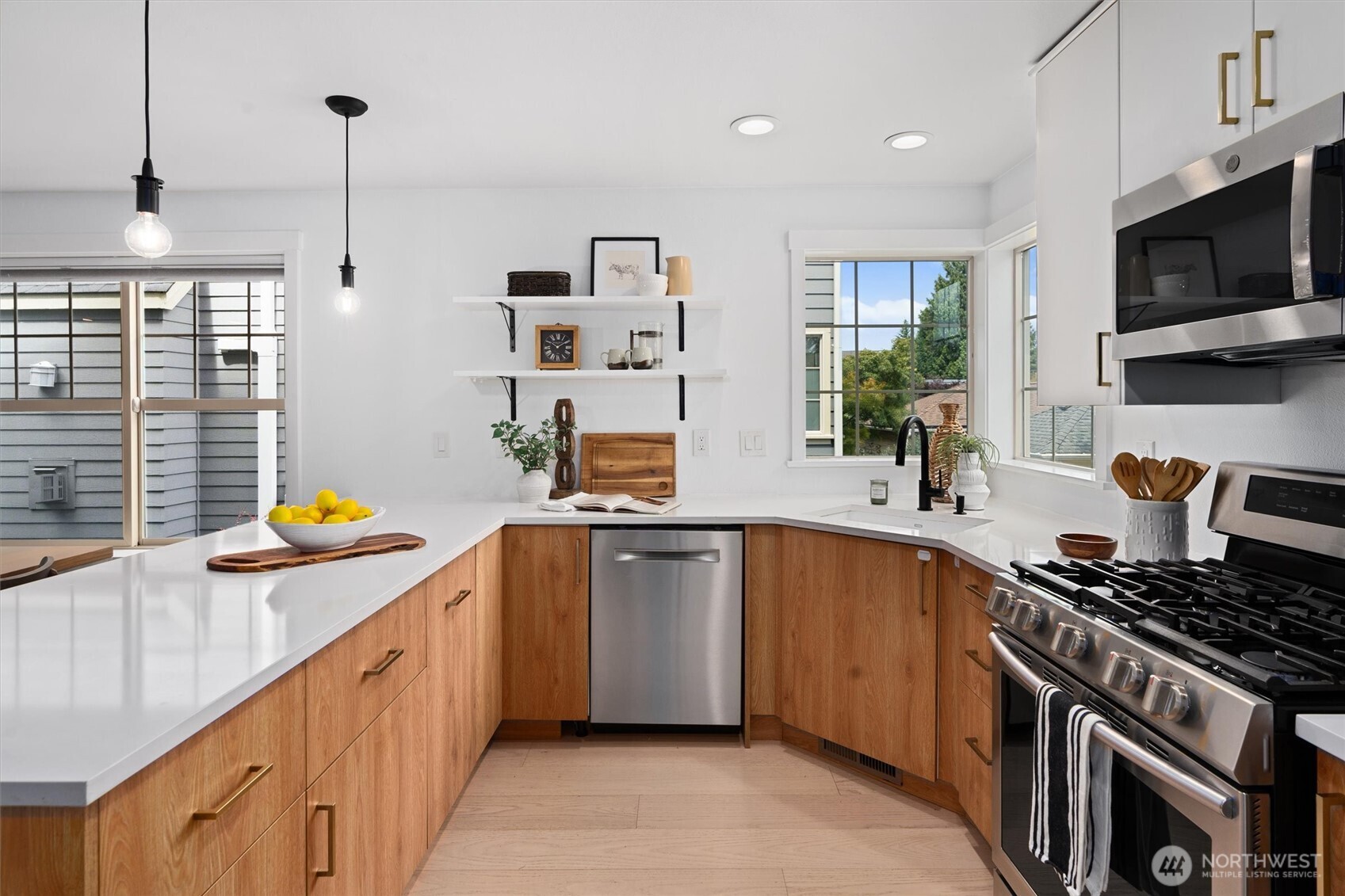 2022 E Terrace Street Property Photo 8