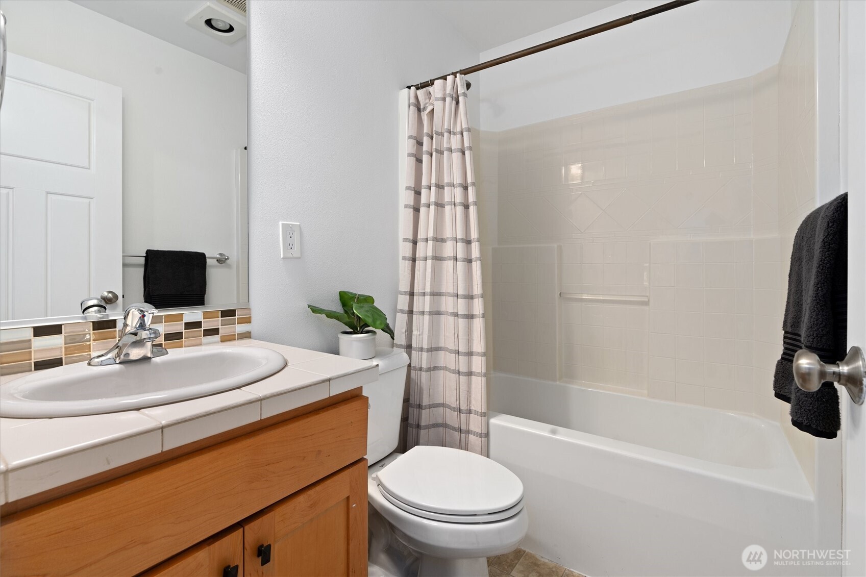 2022 E Terrace Street Property Photo 25