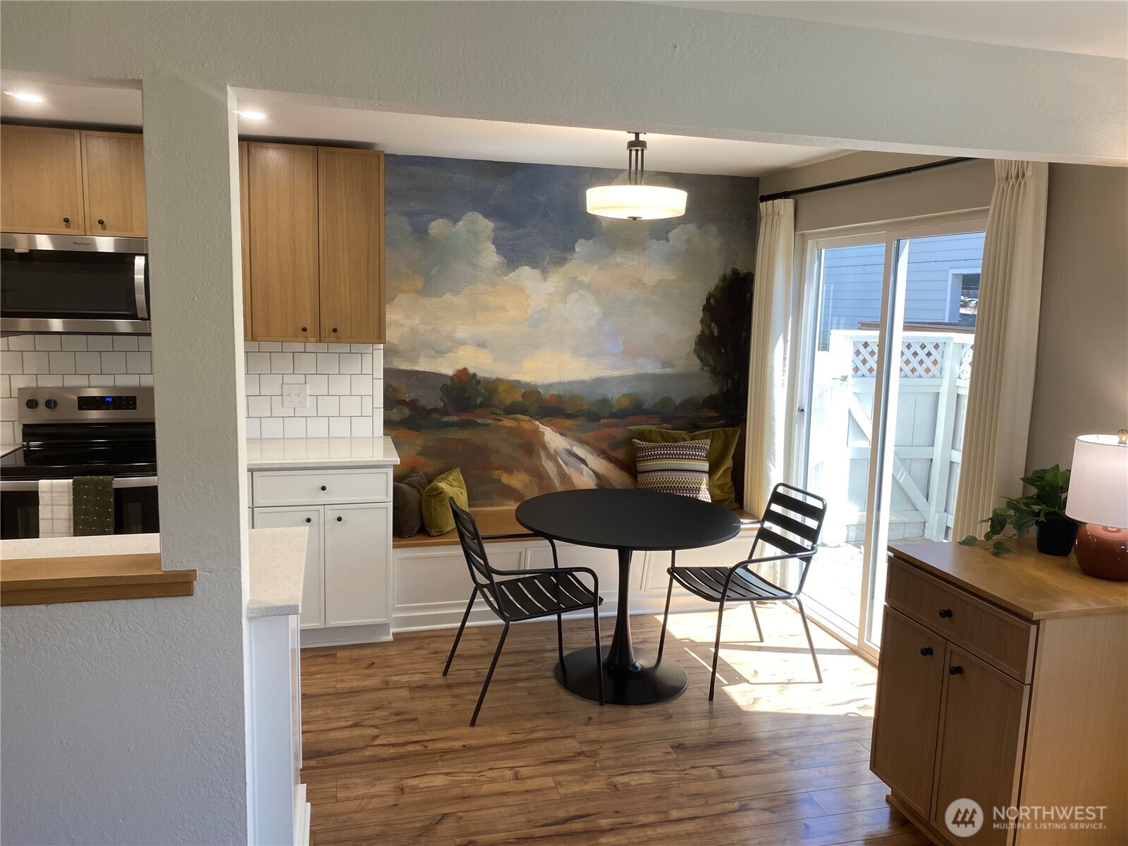100 Simon 31 Property Photo 2