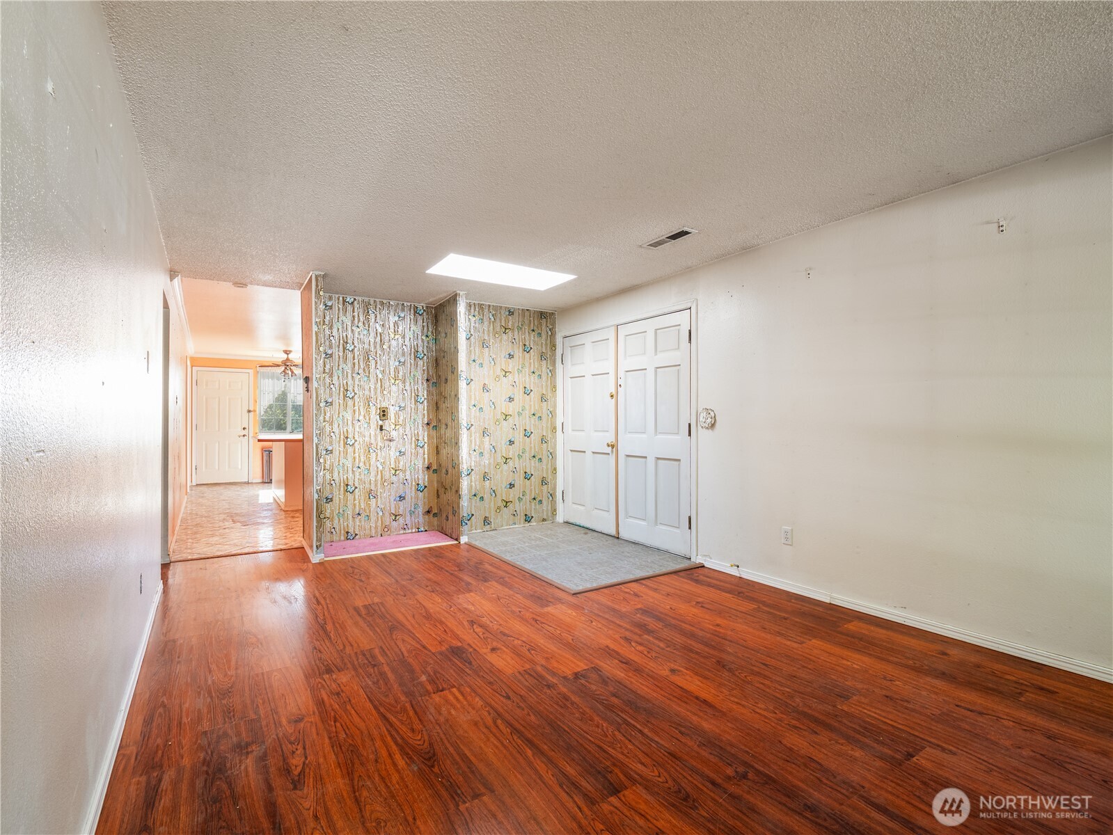 17111 5th Avenue Ct Property Photo 6