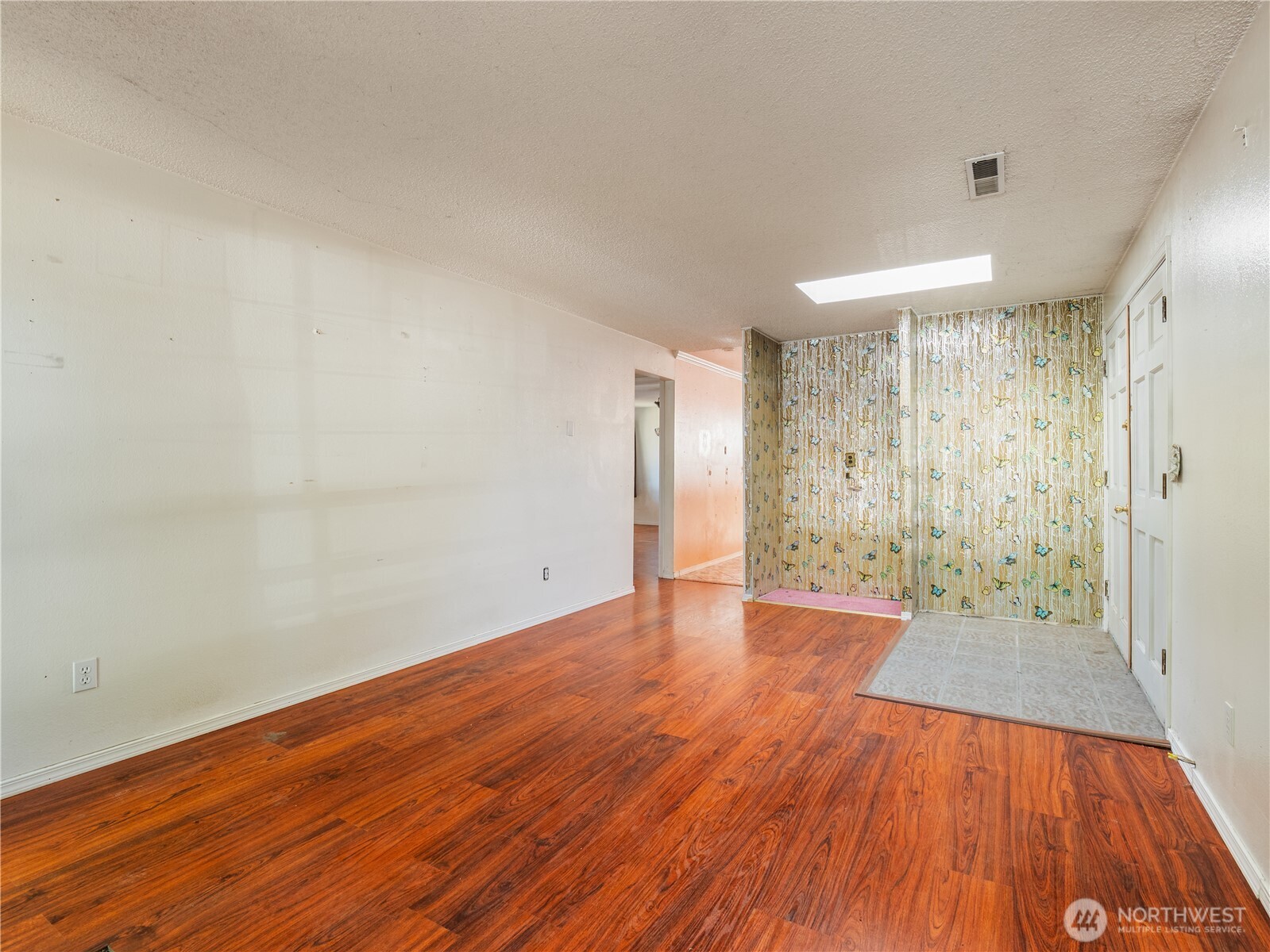 17111 5th Avenue Ct Property Photo 7