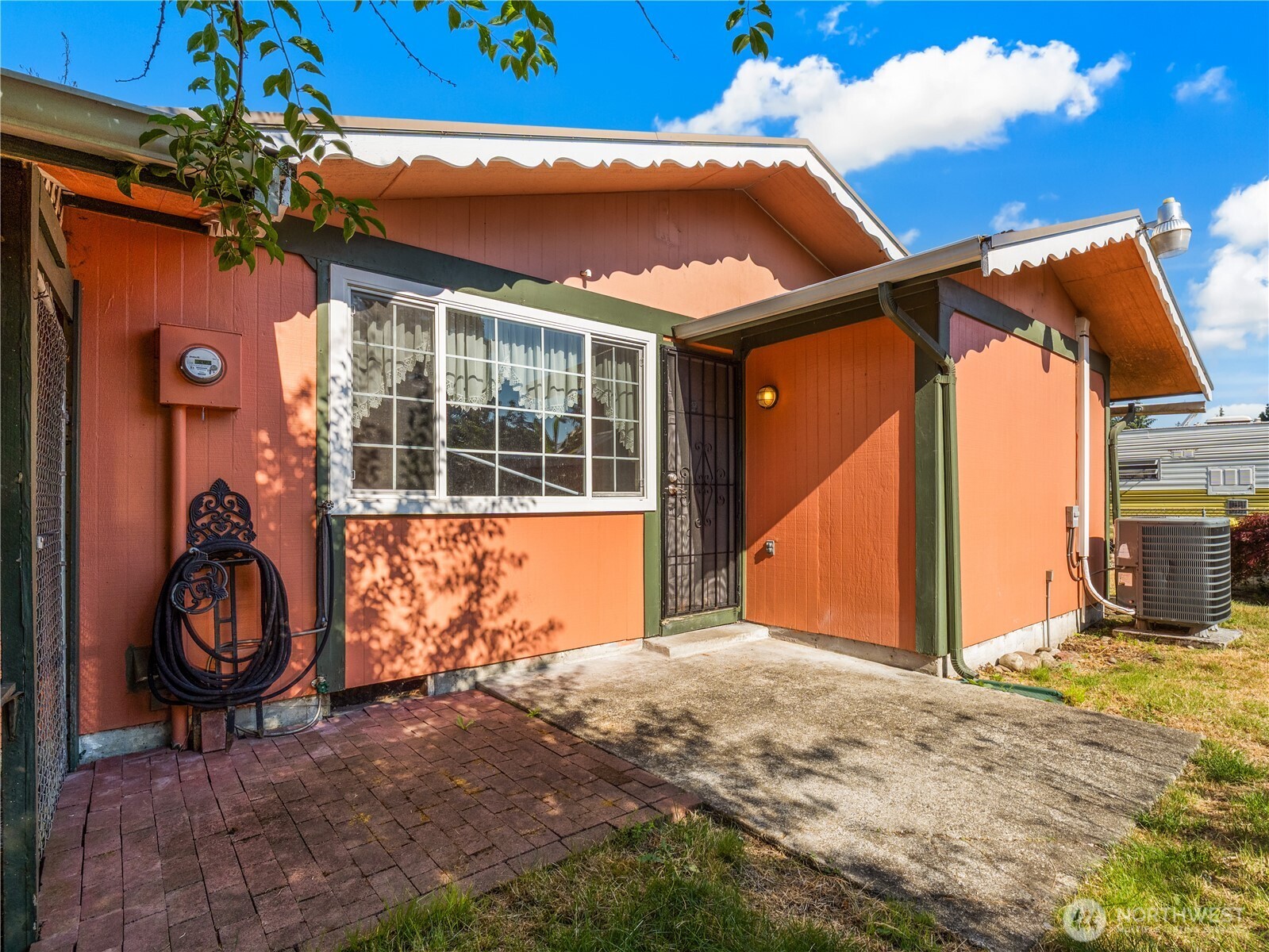 17111 5th Avenue Ct Property Photo 23