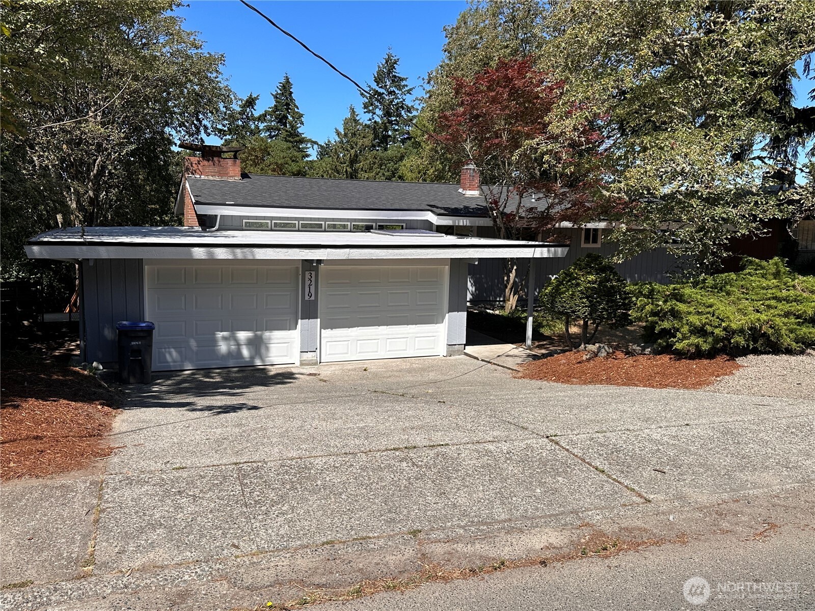 3219 Halverson Avenue Property Photo 2