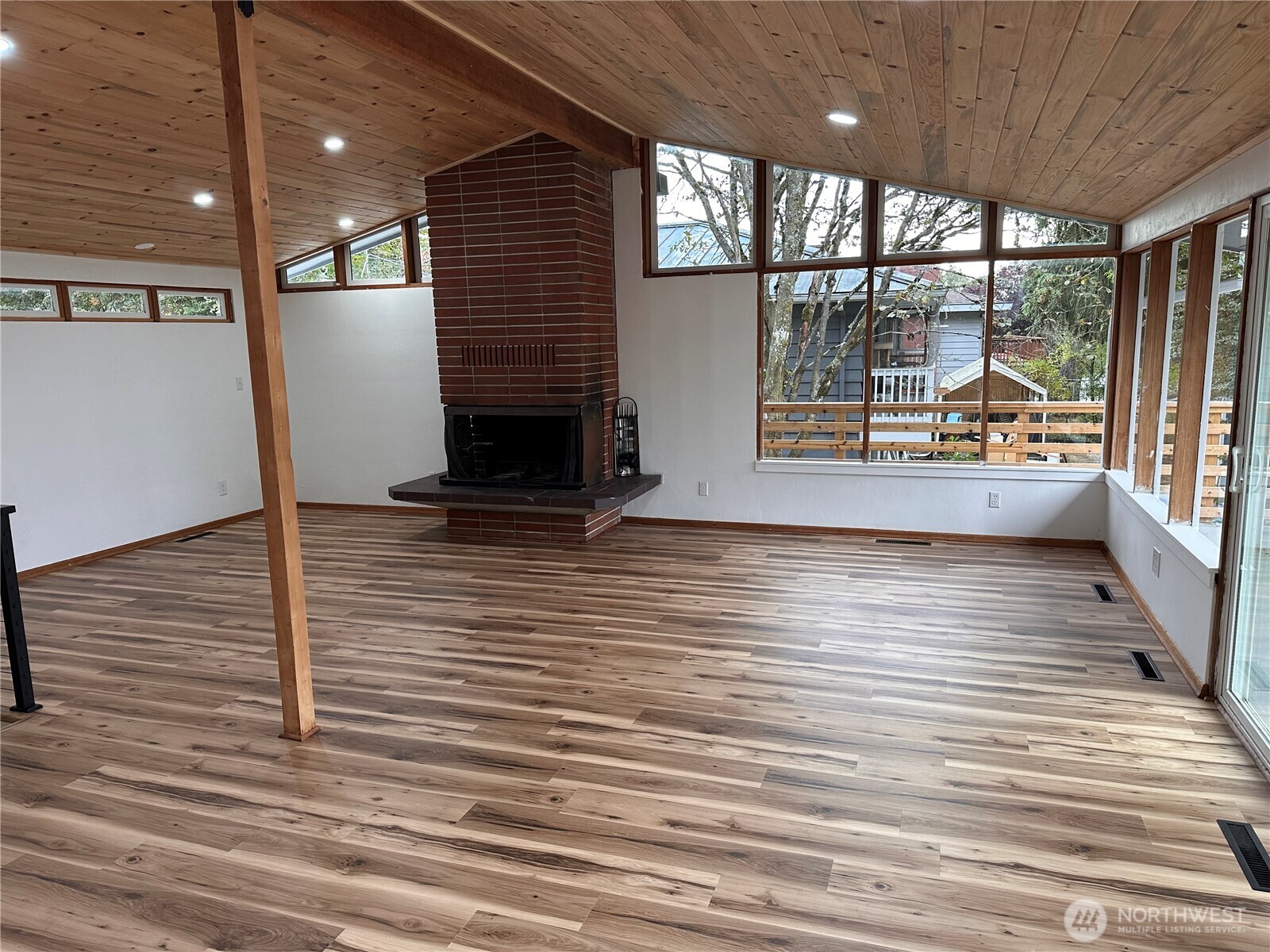 3219 Halverson Avenue Property Photo 10