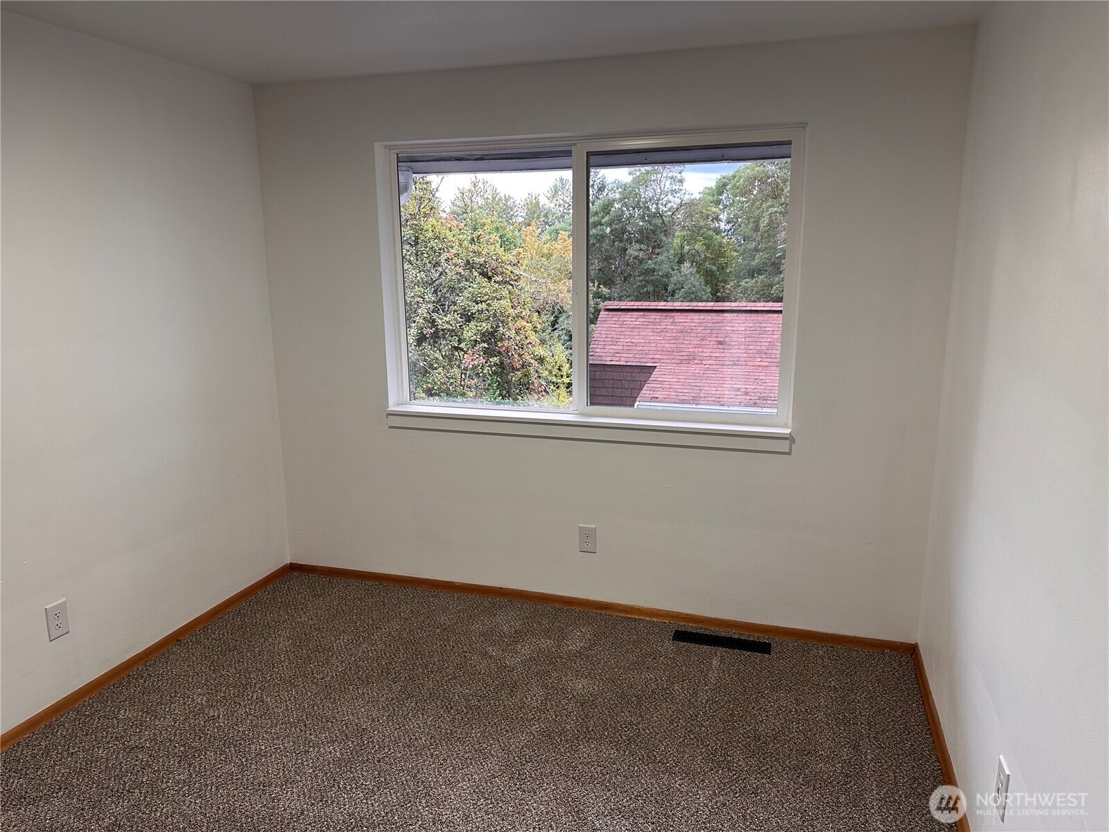 3219 Halverson Avenue Property Photo 13
