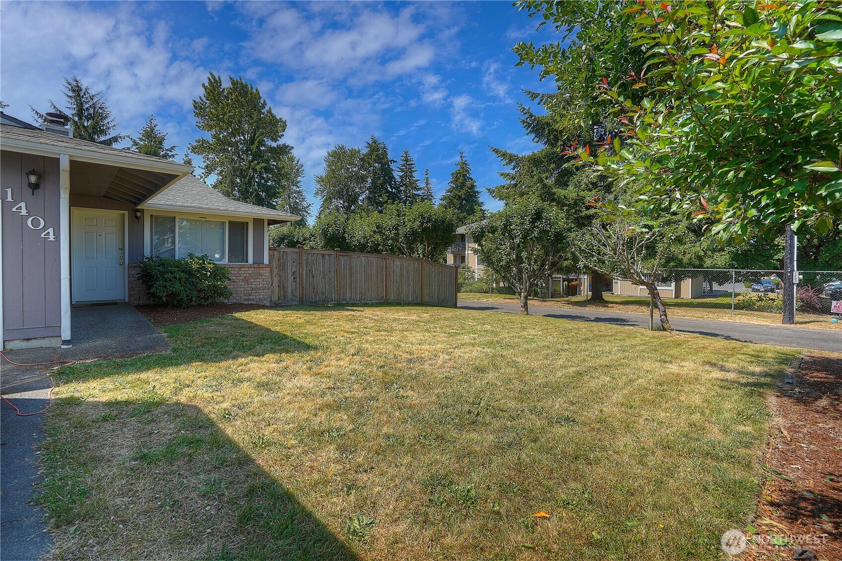 1404 103rd Street Property Photo 3