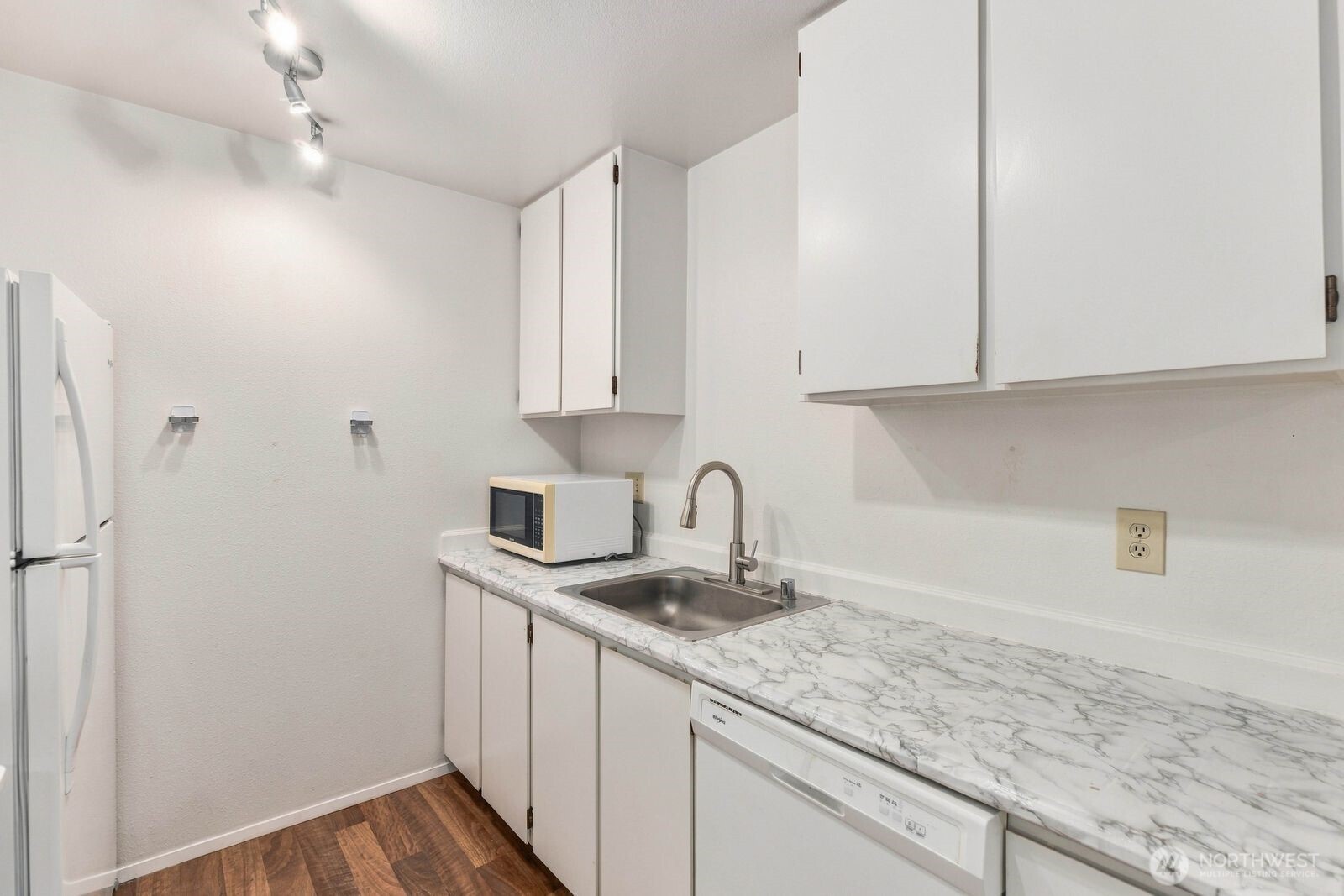 762 Hayes Street 23 Property Photo 11