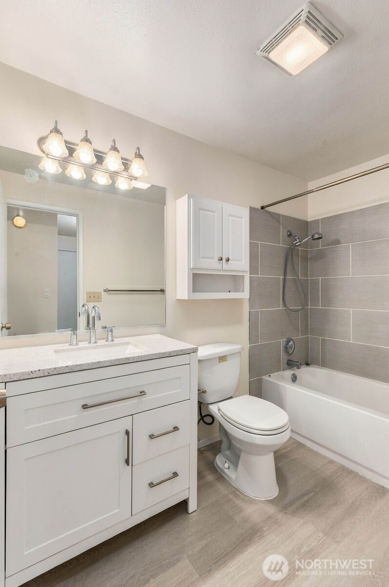 762 Hayes Street 23 Property Photo 17