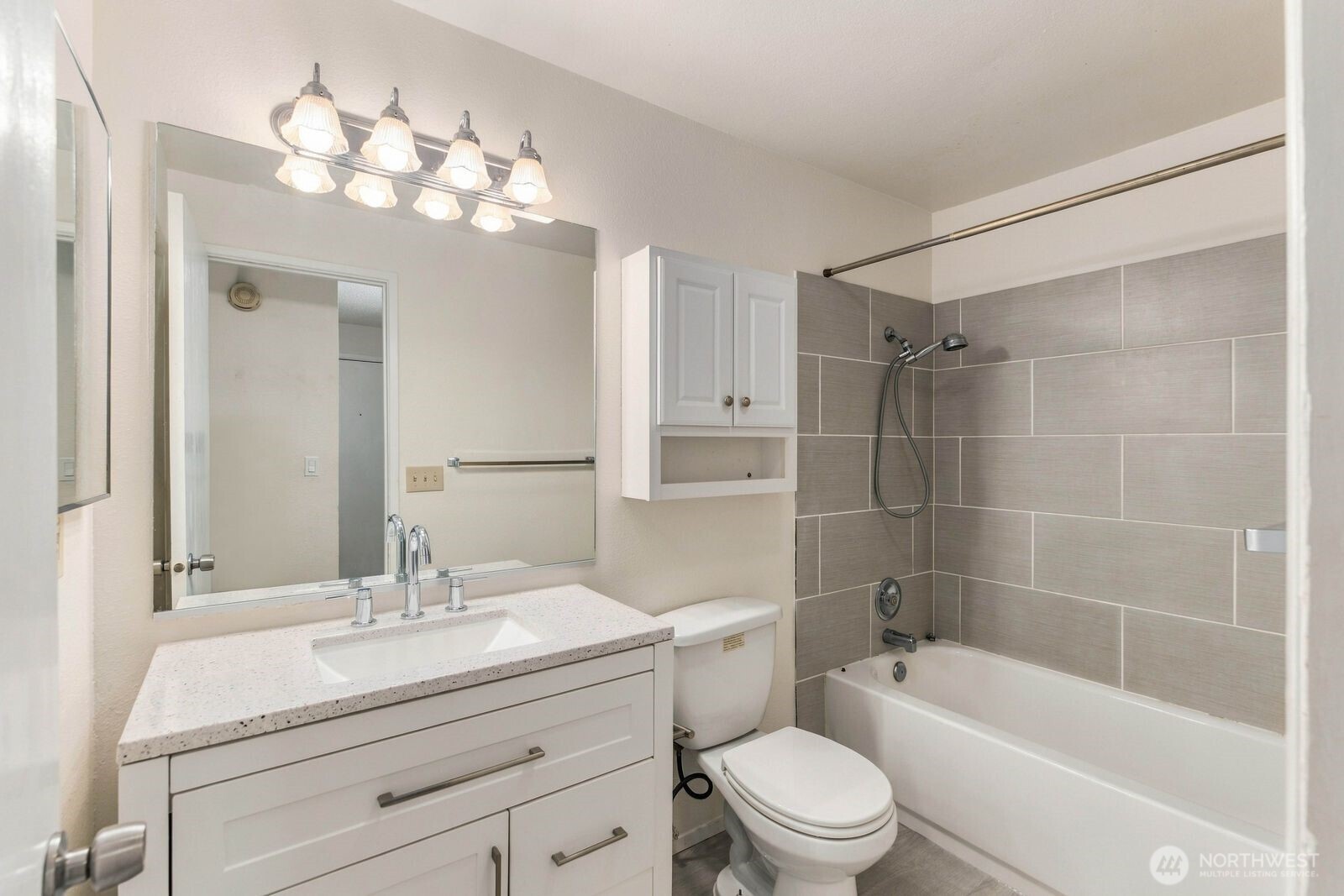 762 Hayes Street 23 Property Photo 18
