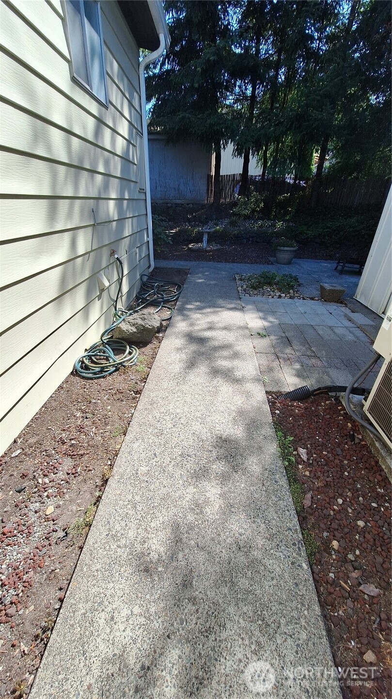 5210 90th Street 45 Property Photo 23