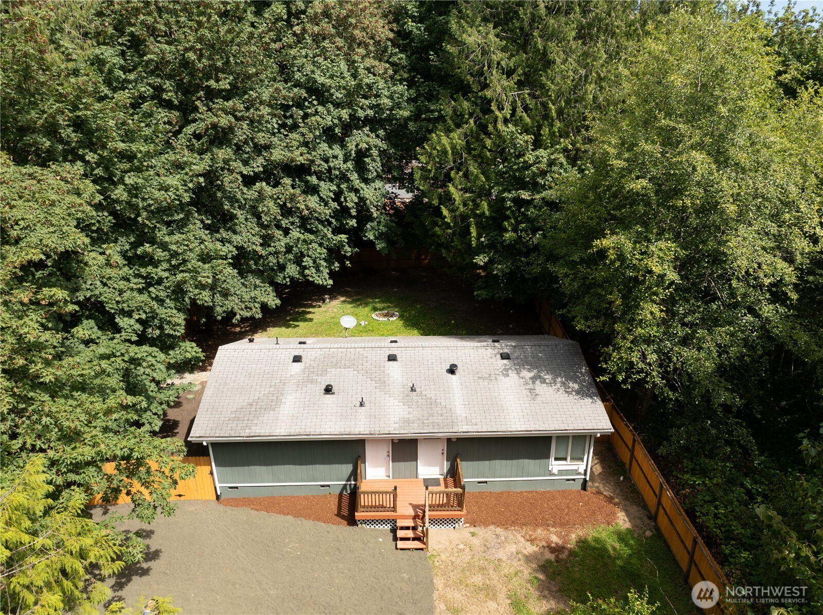 31 E Earll Drive Property Photo 20