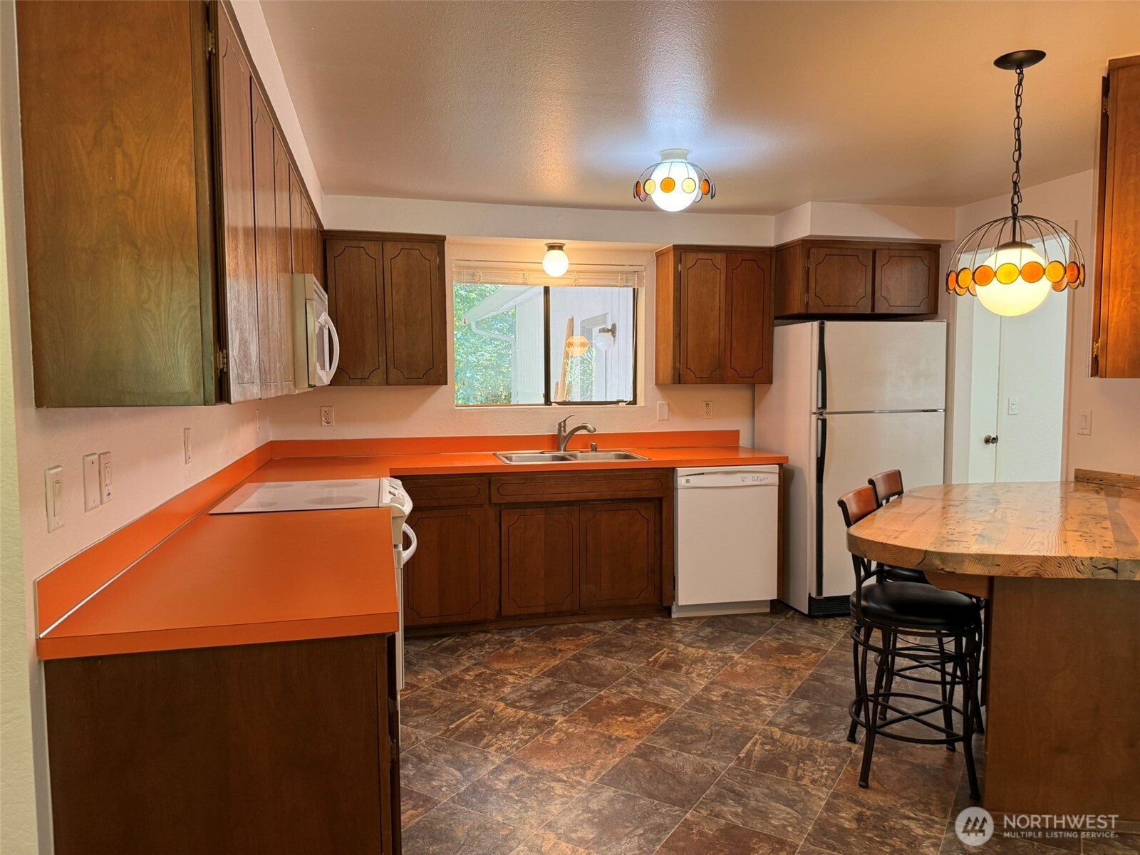 13921 217th Avenue Property Photo 9