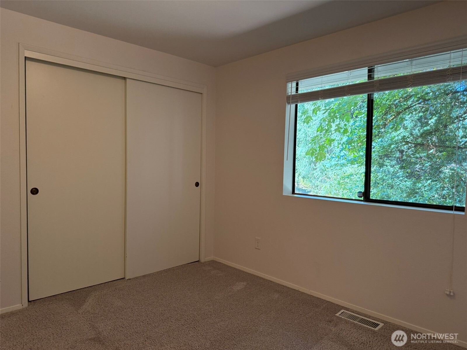 13921 217th Avenue Property Photo 14