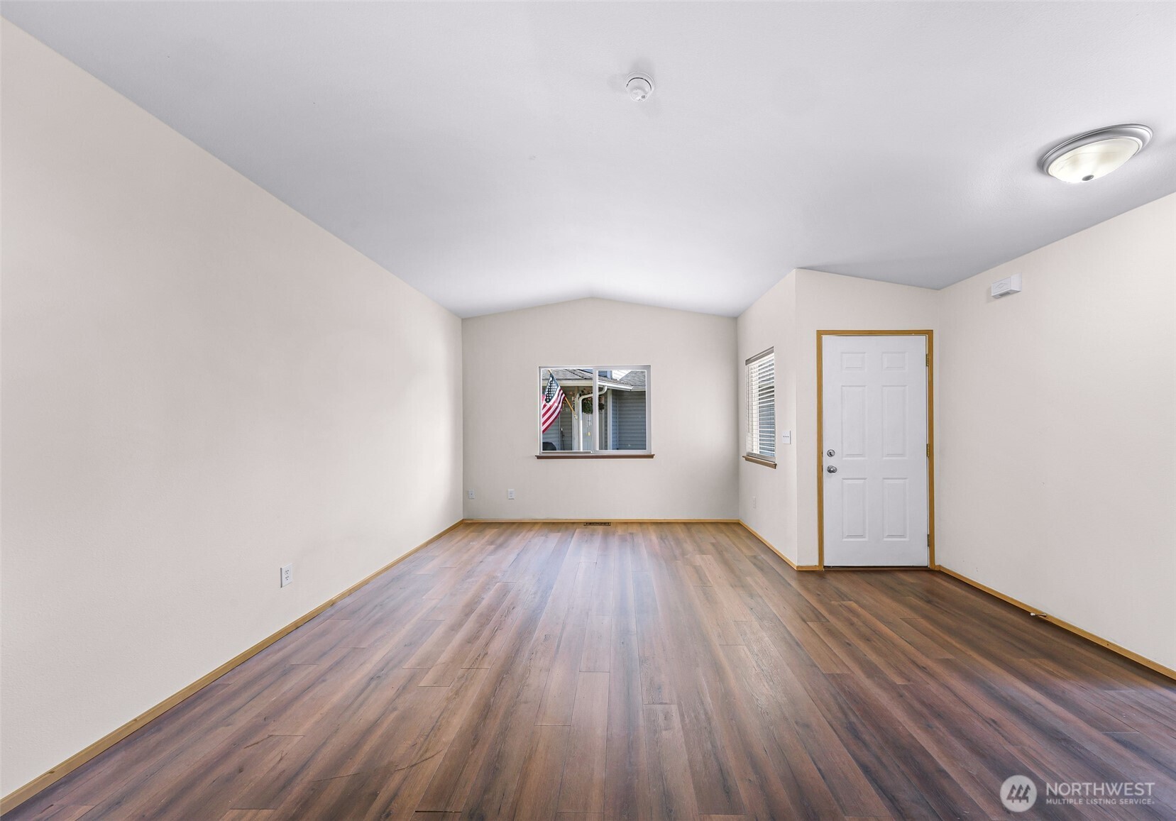 16619 41st Drive B Property Photo 3