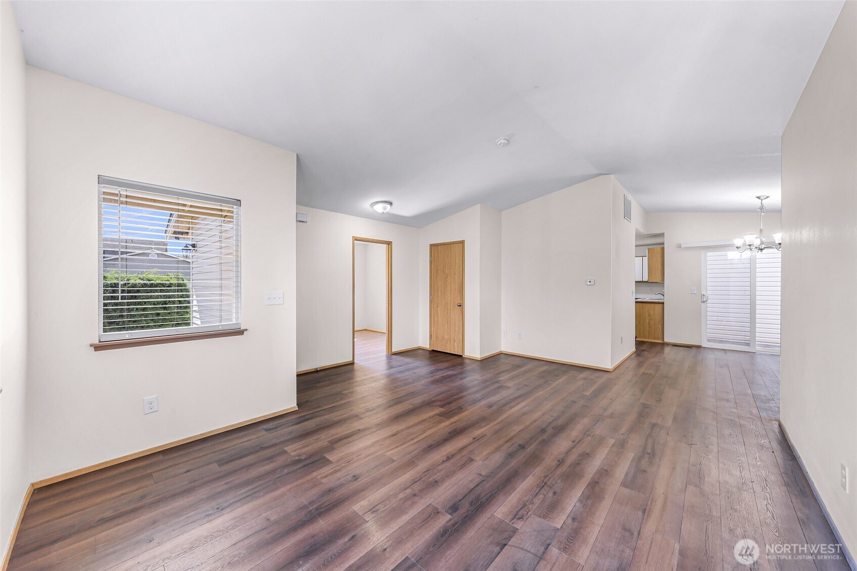16619 41st Drive B Property Photo 4
