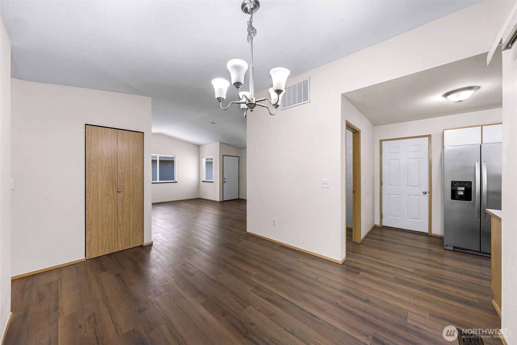 16619 41st Drive B Property Photo 6