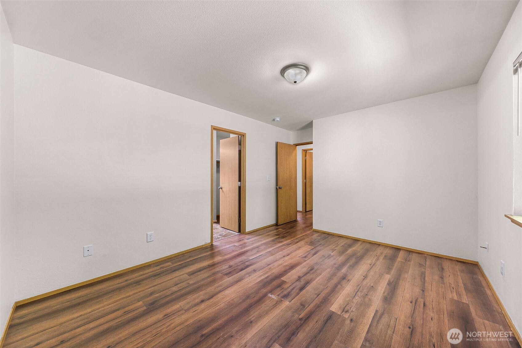 16619 41st Drive B Property Photo 11